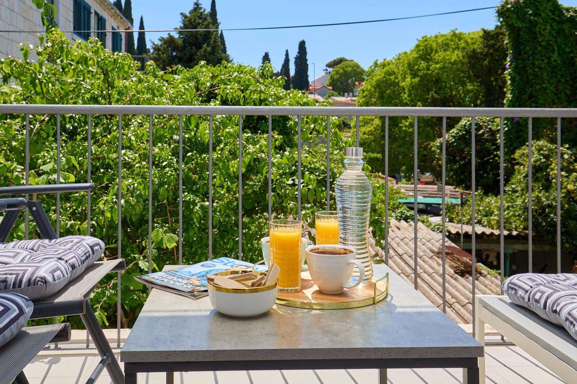 Апартаменти Golden Rose - Walking Distance 1 Km From Old Town Дубровник Екстер'єр фото